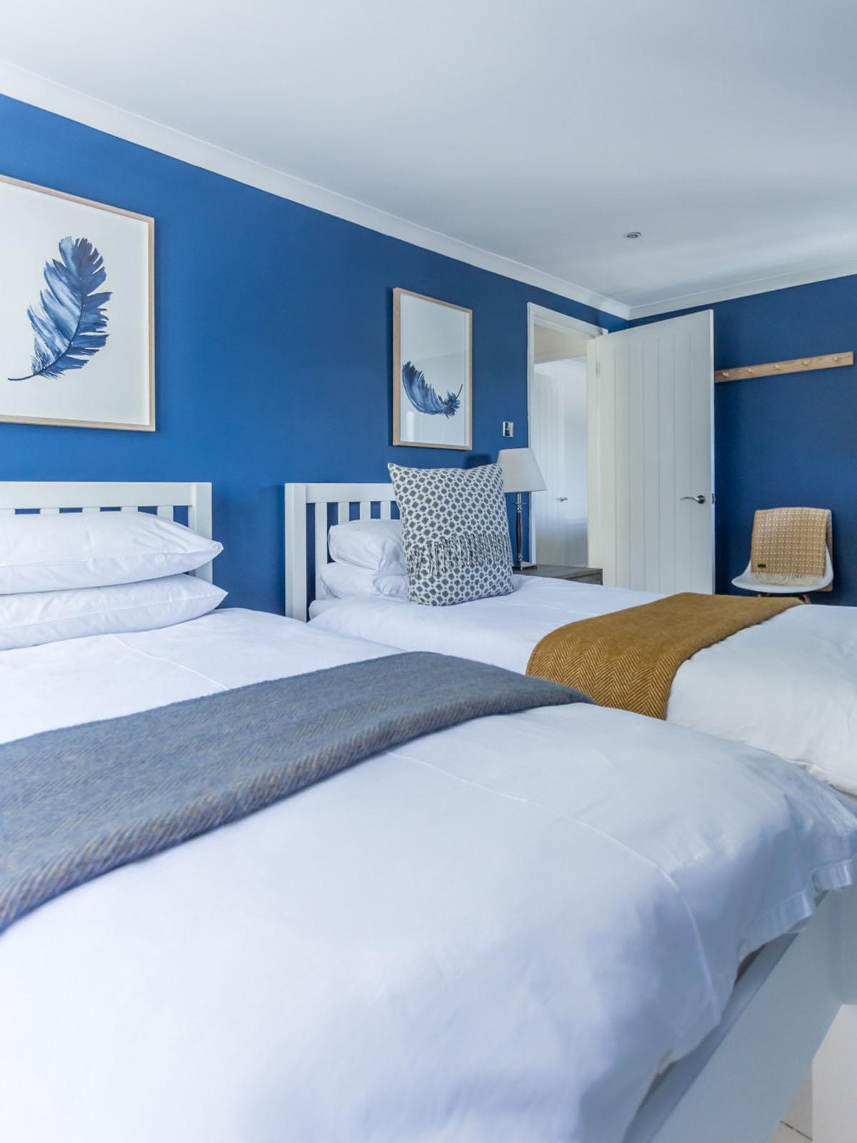 Herringbone Pure New Wool Throw - Navy - White Bear Furnishings