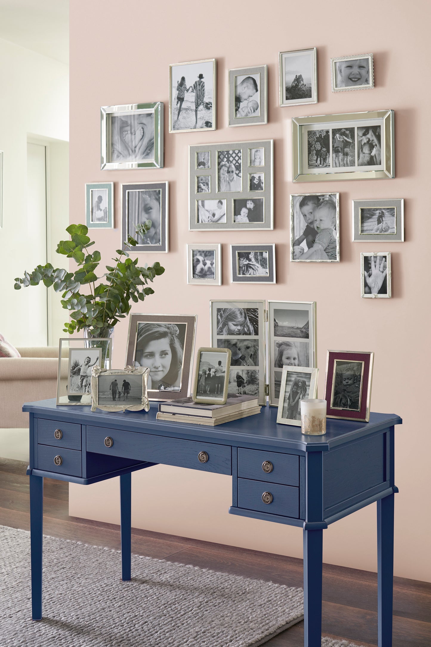 Laura Ashley Henshaw 5 Drawer Desk