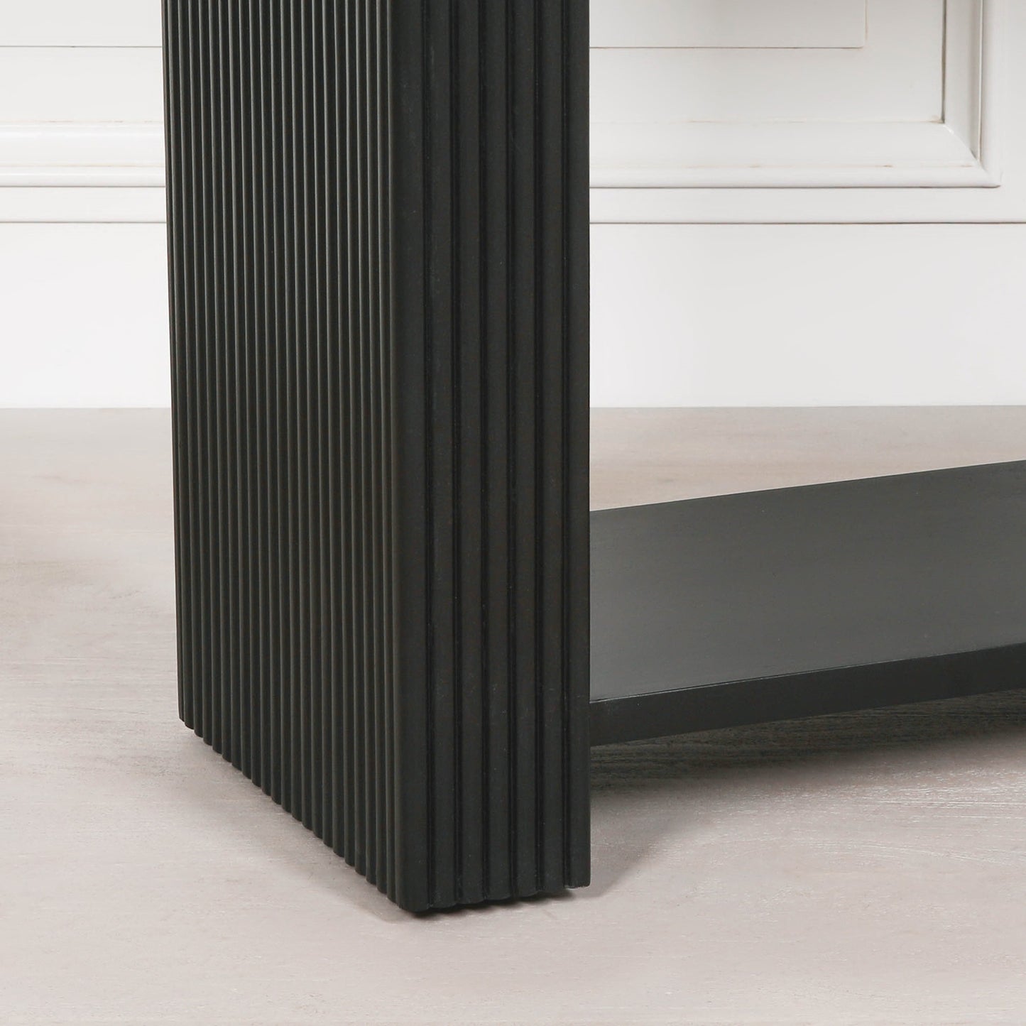 Handcrafted Black Painted Acacia Fluted Console Table – GMF502