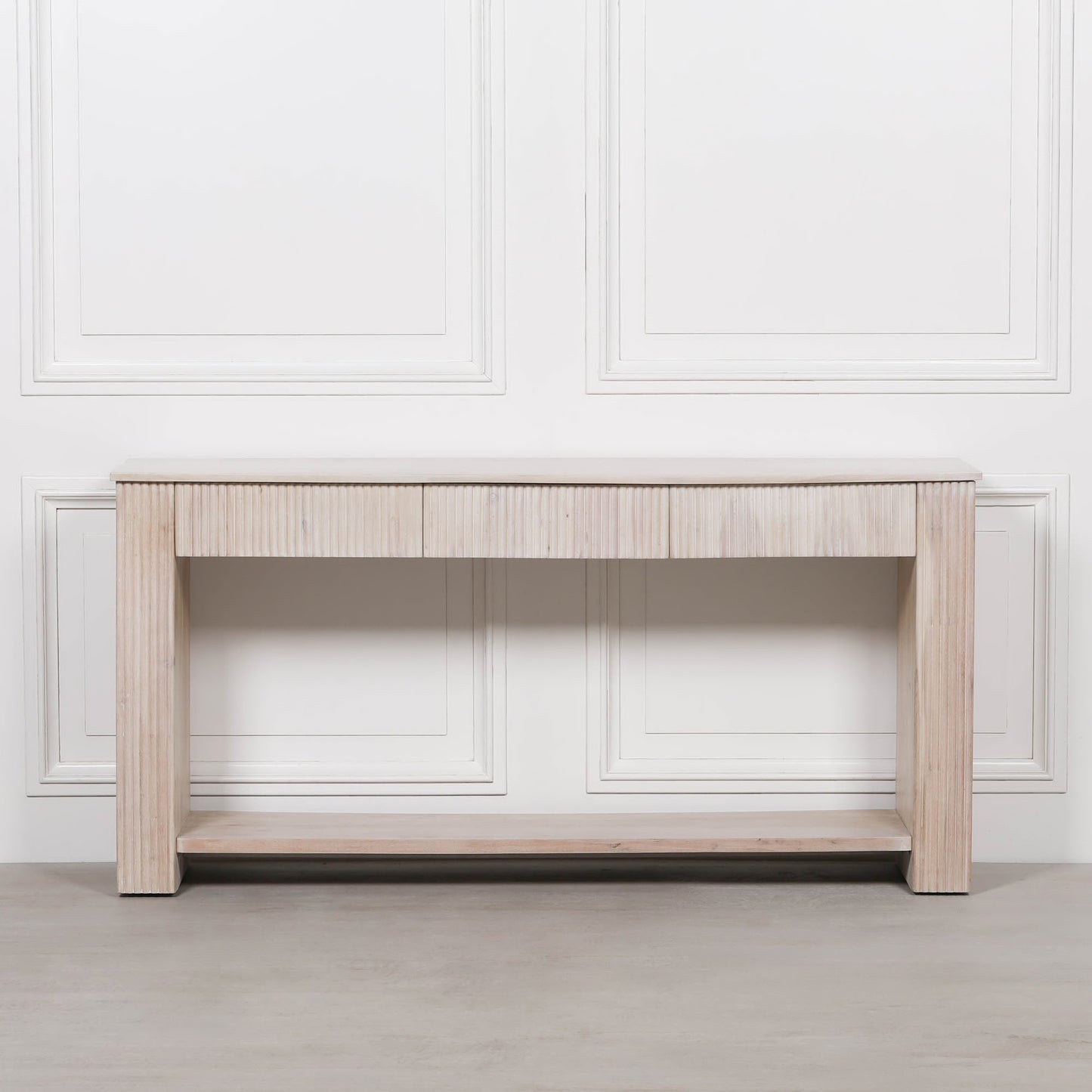 Handcrafted Blanche Acacia Fluted Console Table – GMF590