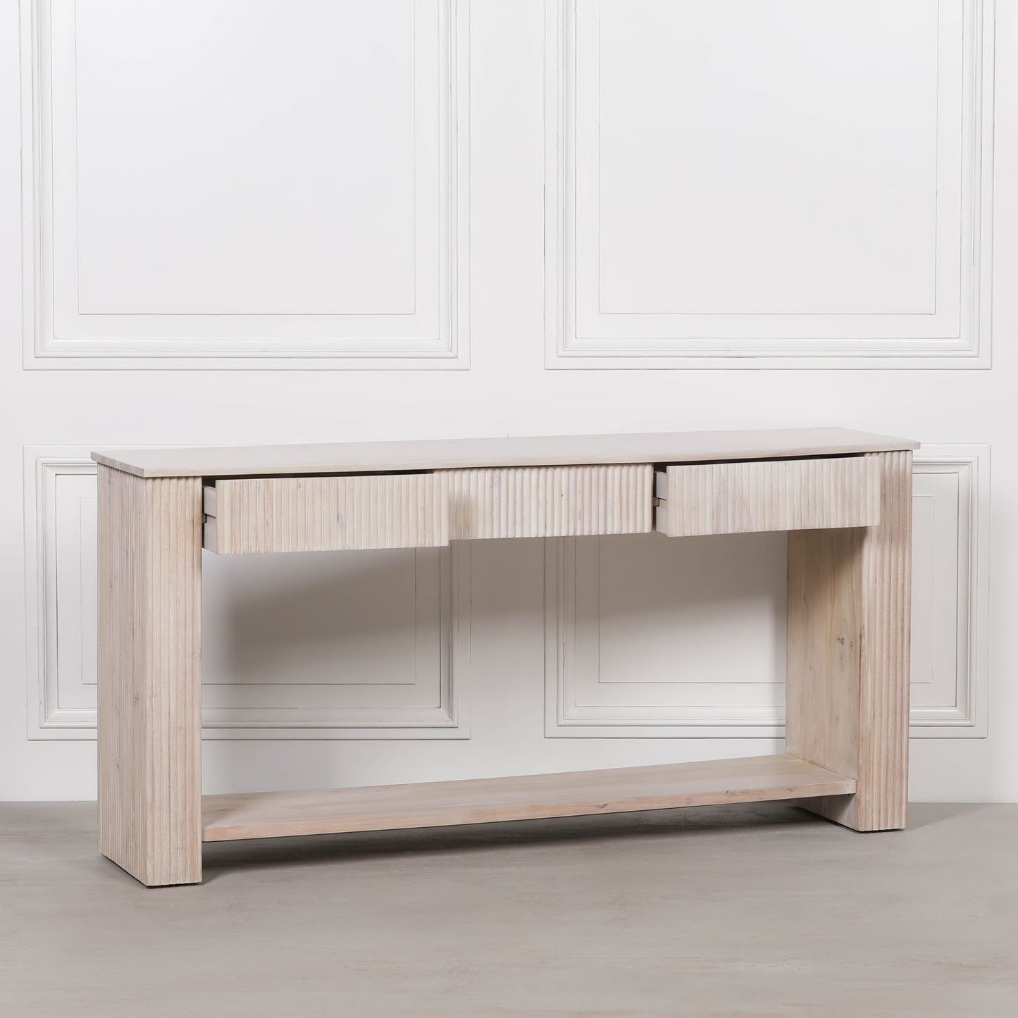Handcrafted Blanche Acacia Fluted Console Table – GMF590