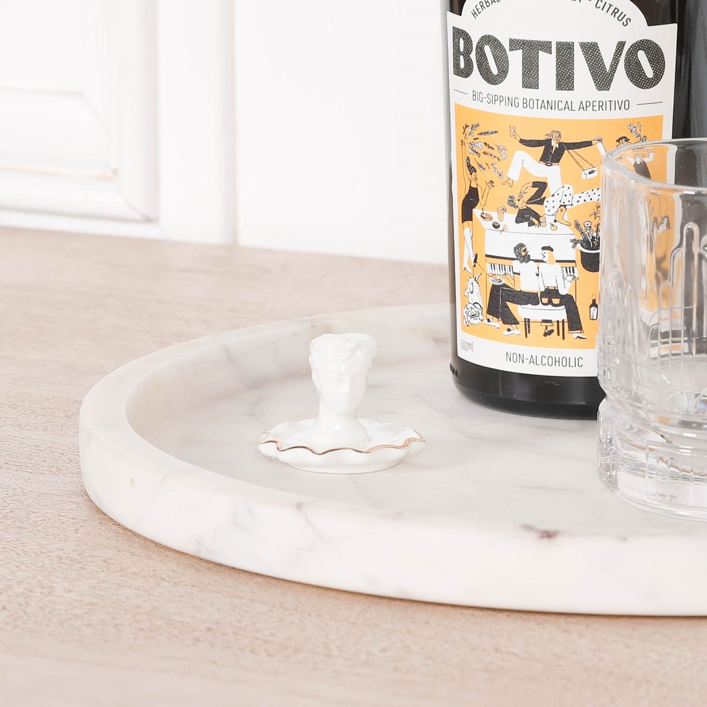 Round 30cm Natural Veined Marble Tray - KAM706