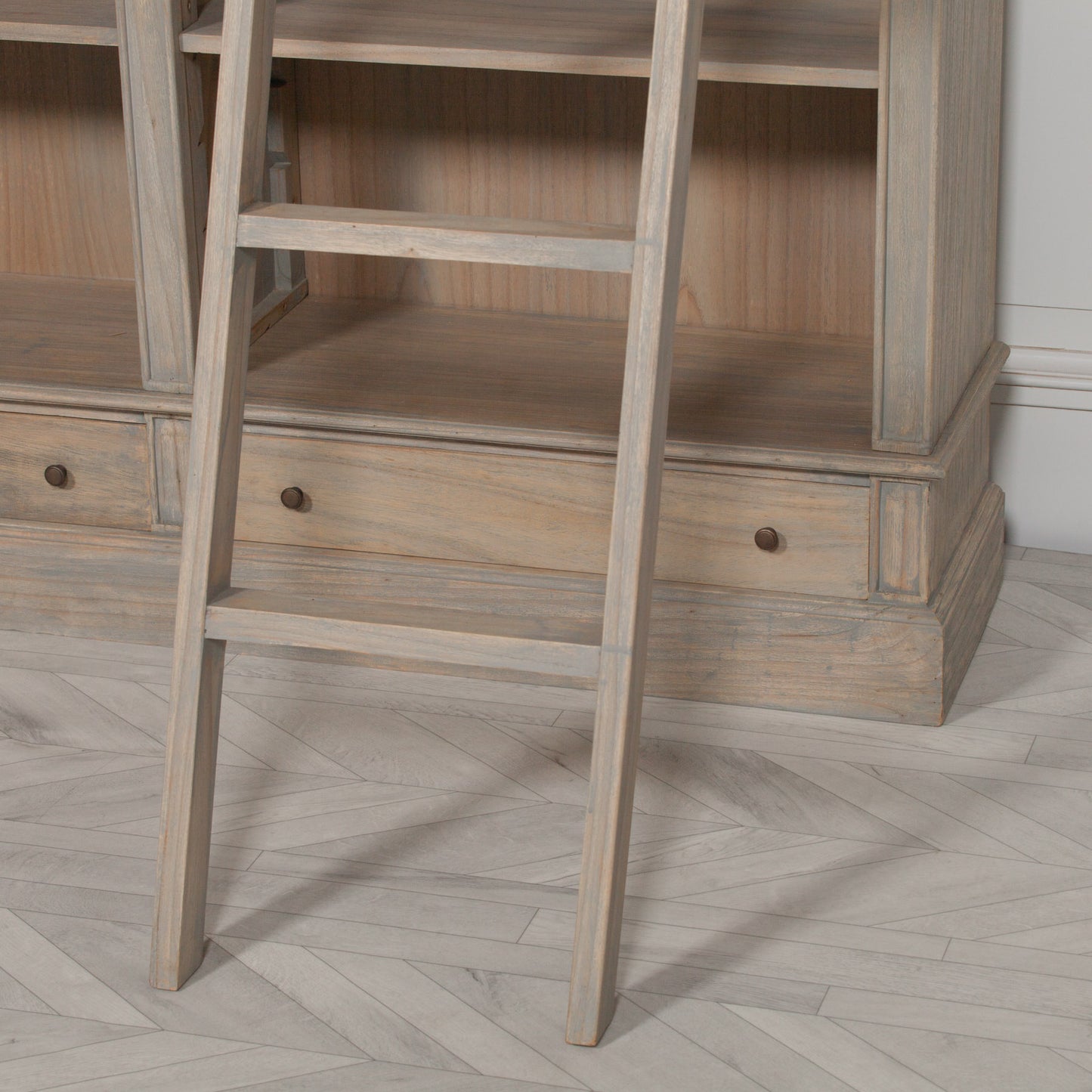 Handcrafted Large Rustic White Cedar Bookcase with Ladder - WFA51