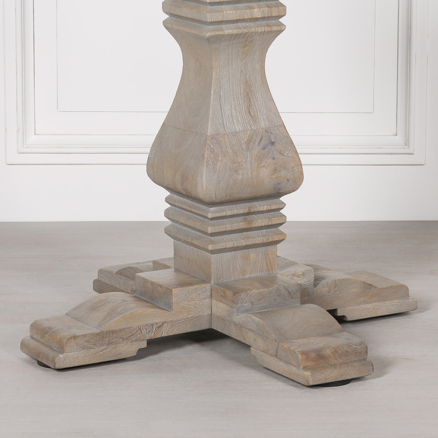 Maison Reproductions Rustic Wooden Round Pedestal Dining Table - WFA62