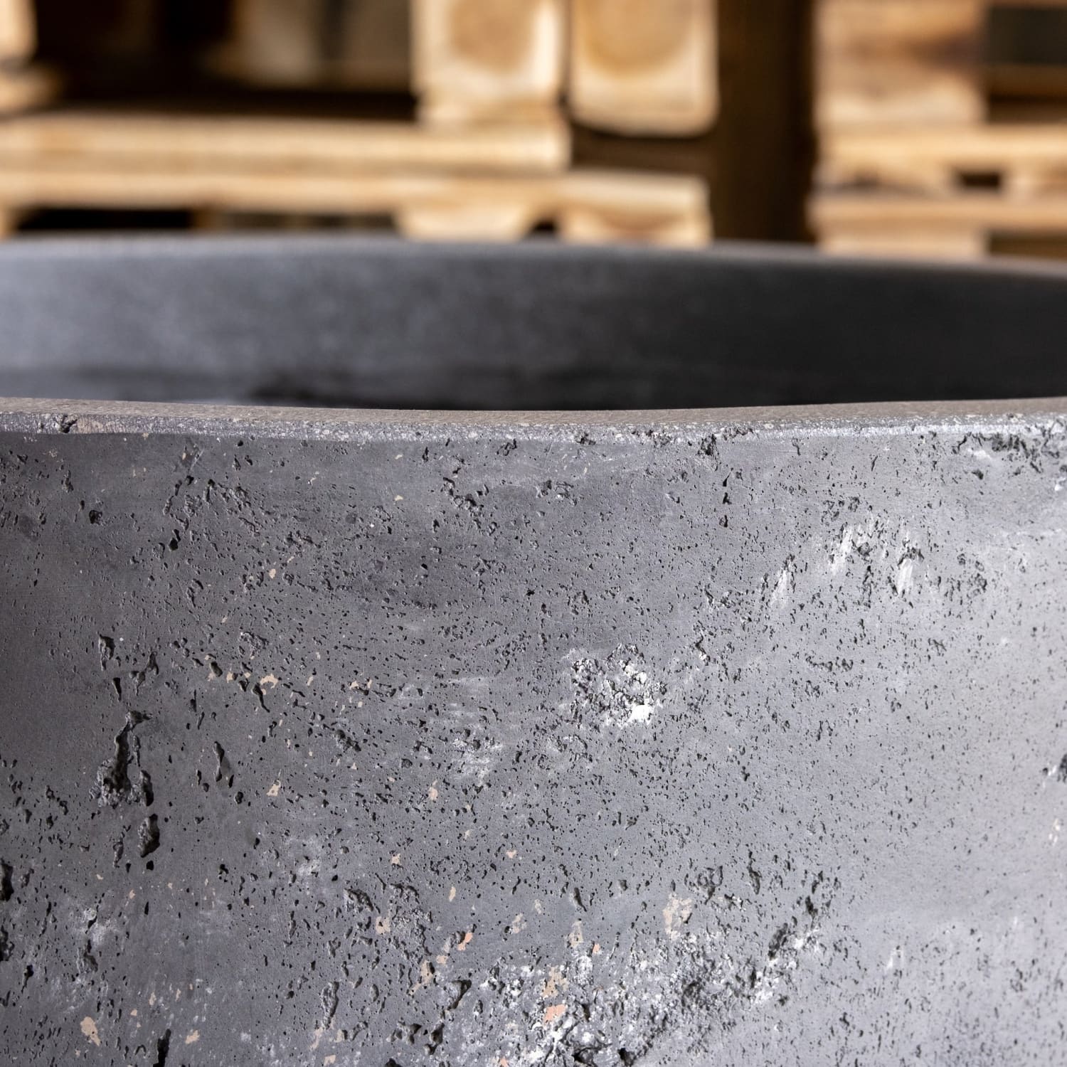 Aurella | Onyx Dusk – 85cm XXL Concrete Cylinder Planter – 365L Round Plant Pot - White Bear Furnishings