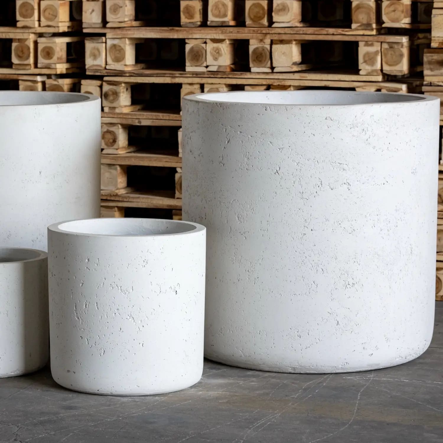 Aurella | White Mist – 70cm X Large Concrete Cylinder Planter – 199L Round Plant Pot - White Bear Furnishings
