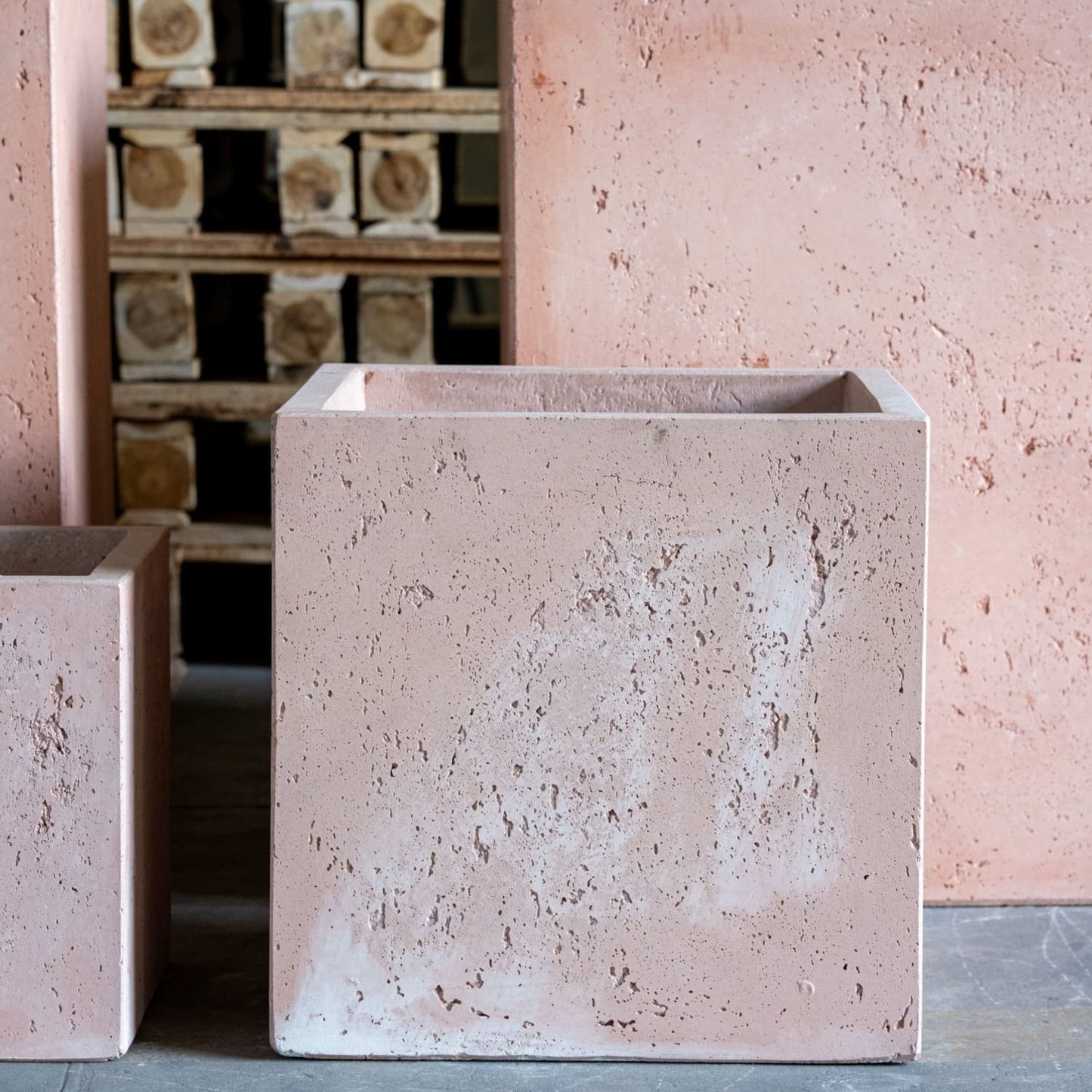 Cubrosa | Blushstone – 85cm XXL Concrete Square Planter – 459L Block Plant Pot
