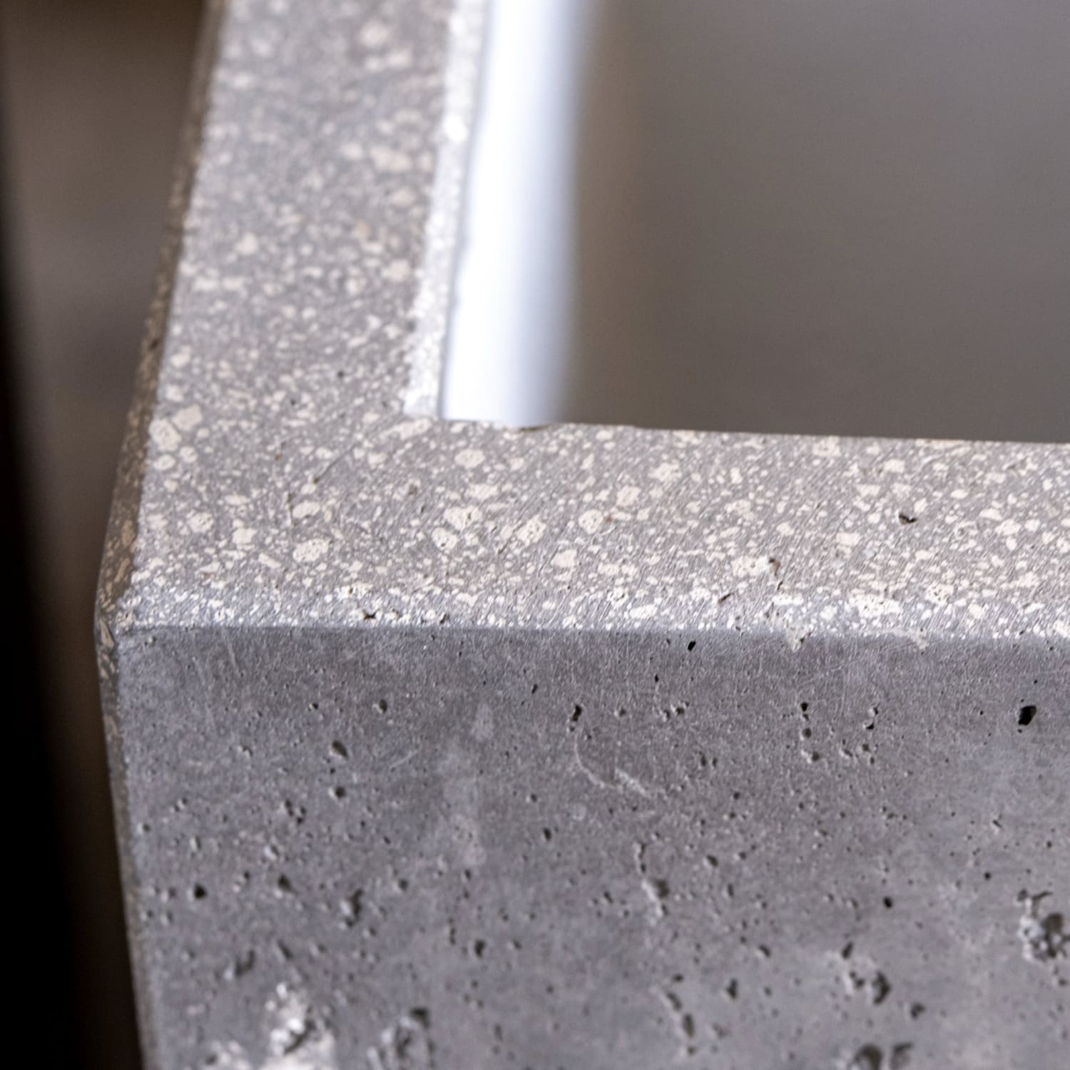 Cubrosa | Onyx Dusk – 85cm Extra Extra Large Concrete Square Planter – 459L Block Plant Pot - White Bear Furnishings