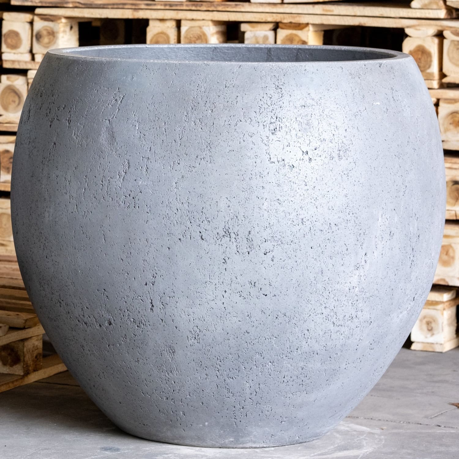 Orbello | Onyx Dusk – 110cm XXL Concrete Sphere Planter – 686L Round Plant Pot - White Bear Furnishings