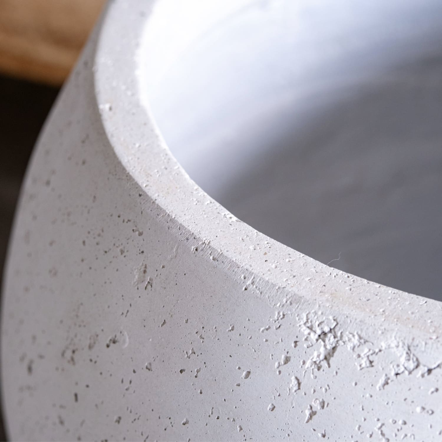 Orbello | White Mist – 70cm Extra Large Concrete Sphere Planter – 207L Round Plant Pot - White Bear Furnishings