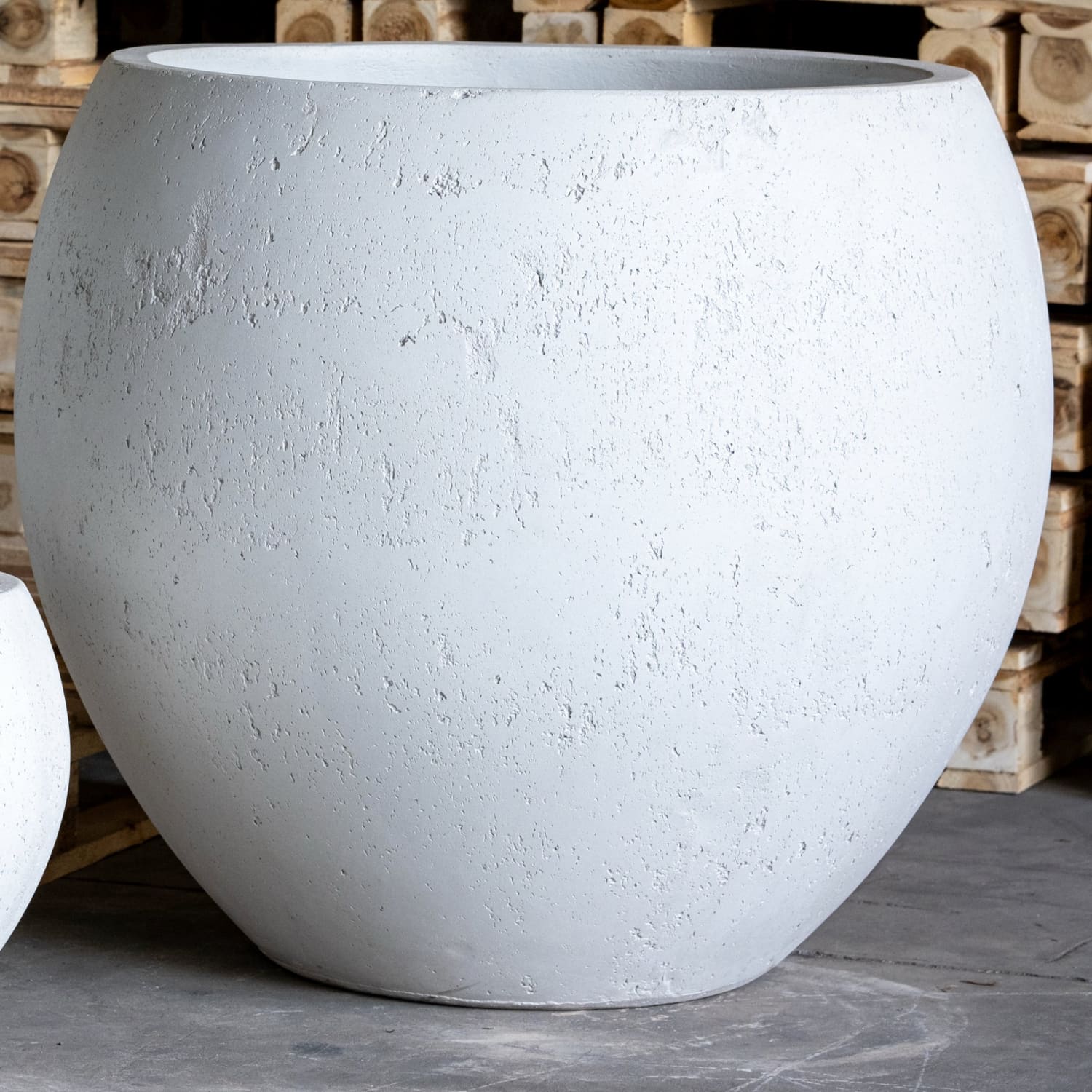 Orbello | White Mist – 70cm Extra Large Concrete Sphere Planter – 207L Round Plant Pot - White Bear Furnishings