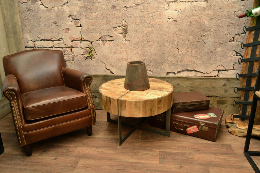 Vintage Leather Studded Arm Chair: Timeless Elegance, Deep Comfort & Classic Charm - TK937-1D