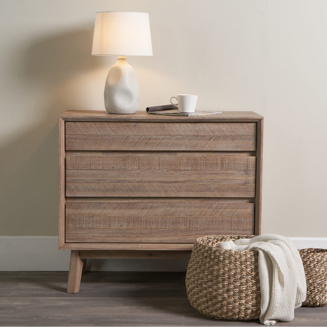 Sanders Cream Table Lamp