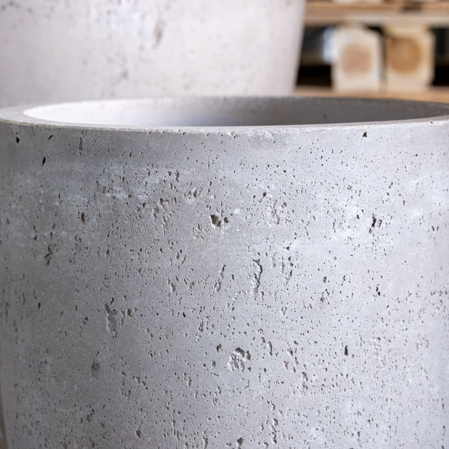 Vessara | Truffle – 68cm Extra Large Tall Concrete Planter – 61L Round Plant Pot