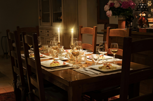 Master the Art of Table Setting: How to Create the Perfect Dinner Party Atmosphere