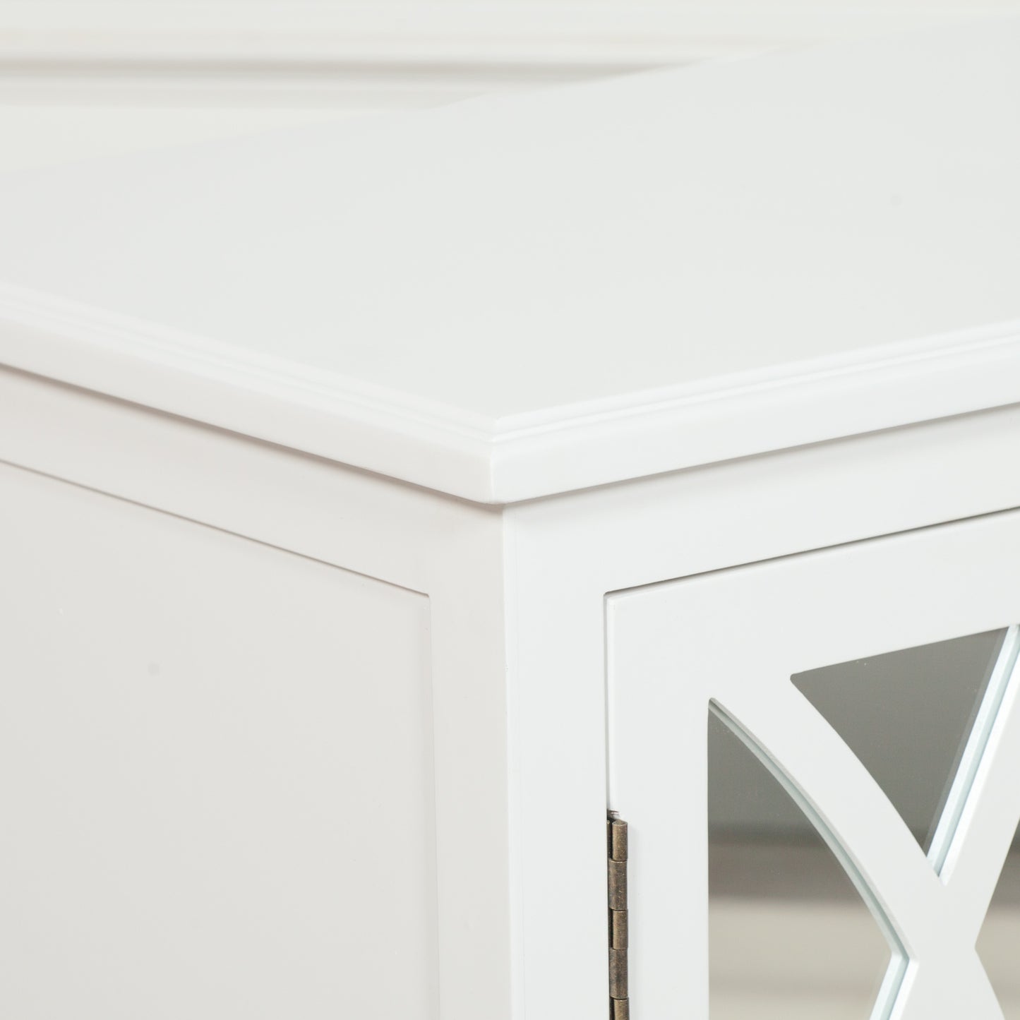 Maison Reproductions Breakfont White Mirror Front Sideboard - FWF501